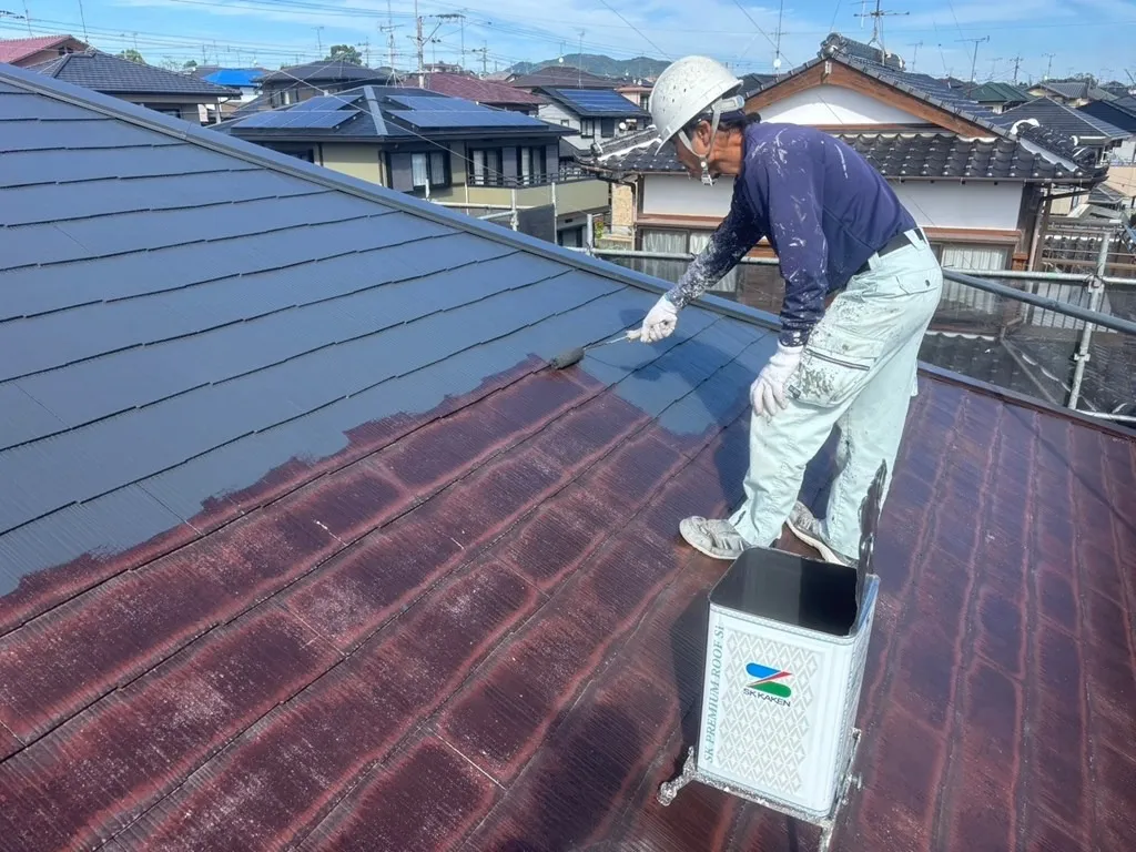 【熊本県 荒尾市 K様邸】外壁中塗り・上塗り、大屋根中塗り