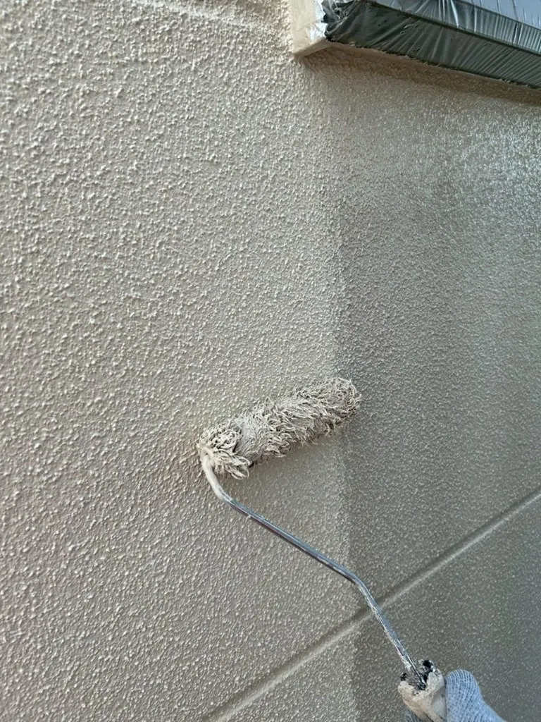 【福岡県 久留米市 S様邸】外壁上塗り、付帯部塗装、室外機塗装